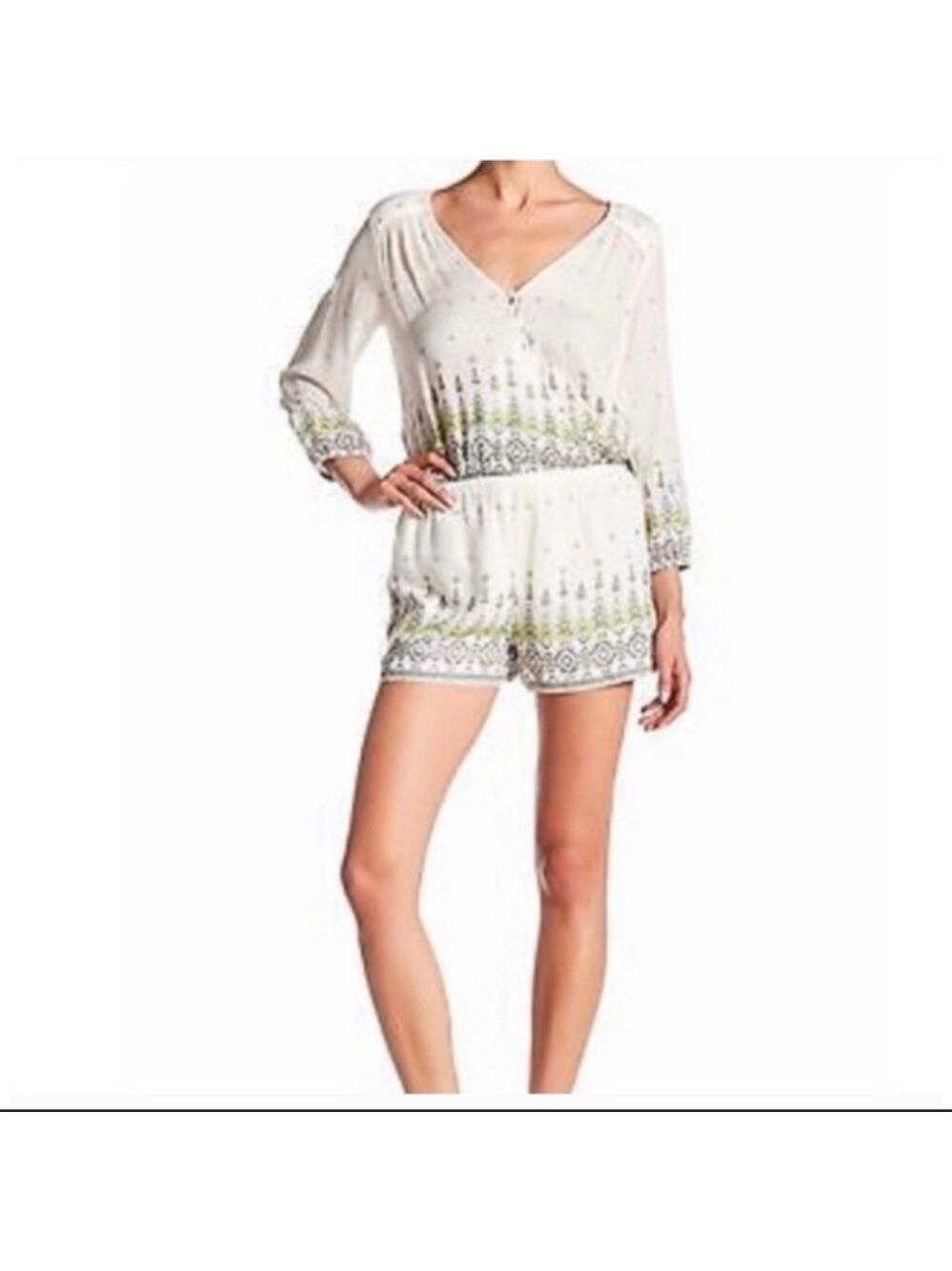 NWT Gypsy 05 Printed Romper Button Surplice Bust SZ M